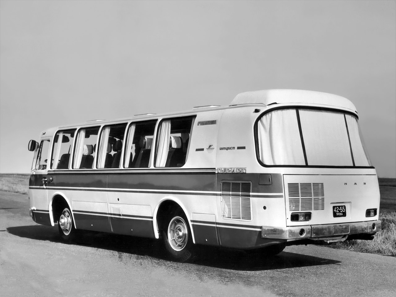 Автобусы прошлых лет. ПАЗ-665 «турист». ПАЗ-турист-Люкс 8.5. ПАЗ 3202т. ПАЗ турист Люкс.